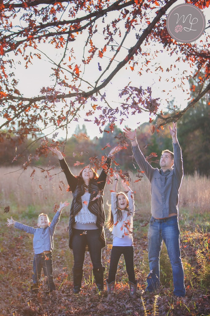 Autumn is the perfect time for families to get pictures and throw leaves. Mabyn Ludke Photography