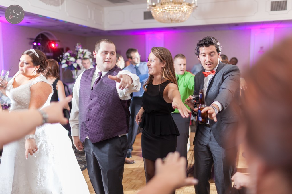 Justins Grill East Syracuse, NY Wedding Photographer Mabyn Ludke Photography