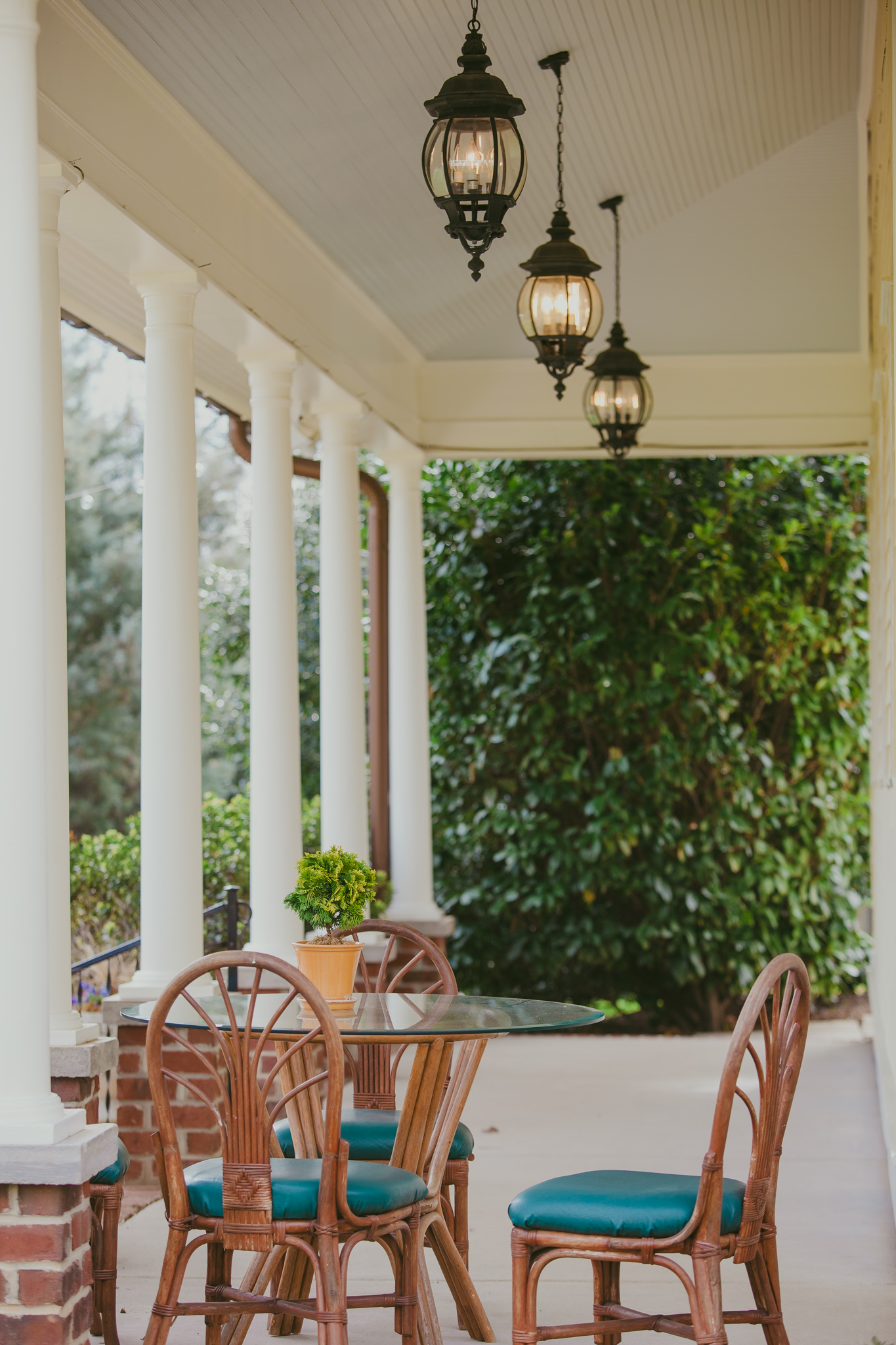 The front porch at Alexander Homestead's bridal suite